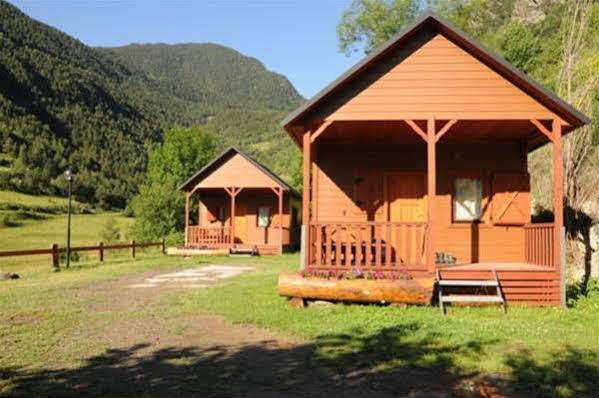 Camping La Torre Hotel Espot Exterior photo