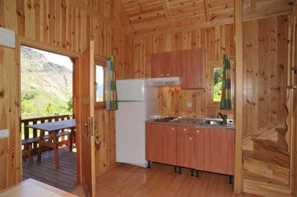 Camping La Torre Hotel Espot Exterior photo